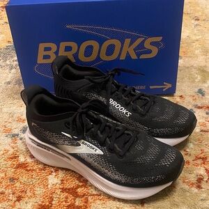 Brooks Adrenaline GTS 25, W 9B